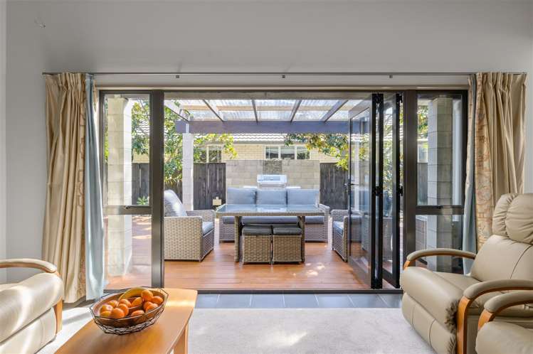 22 Palliser Drive Huntington_10