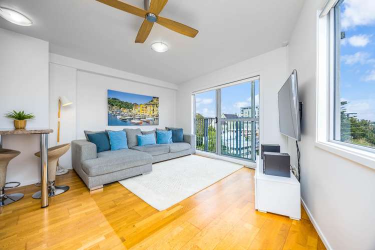 9d/18 Scotia Place Auckland Central_1