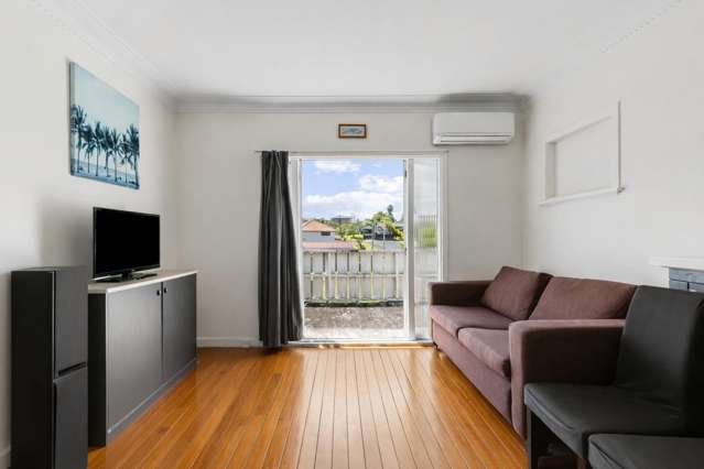 42 Coxhead Road Manurewa_3