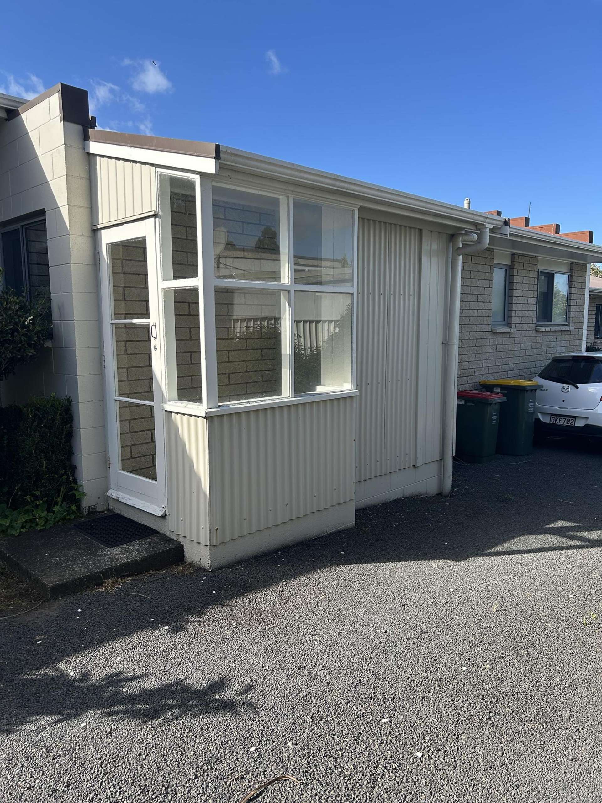 2/5 The Crescent Waihi Beach_0