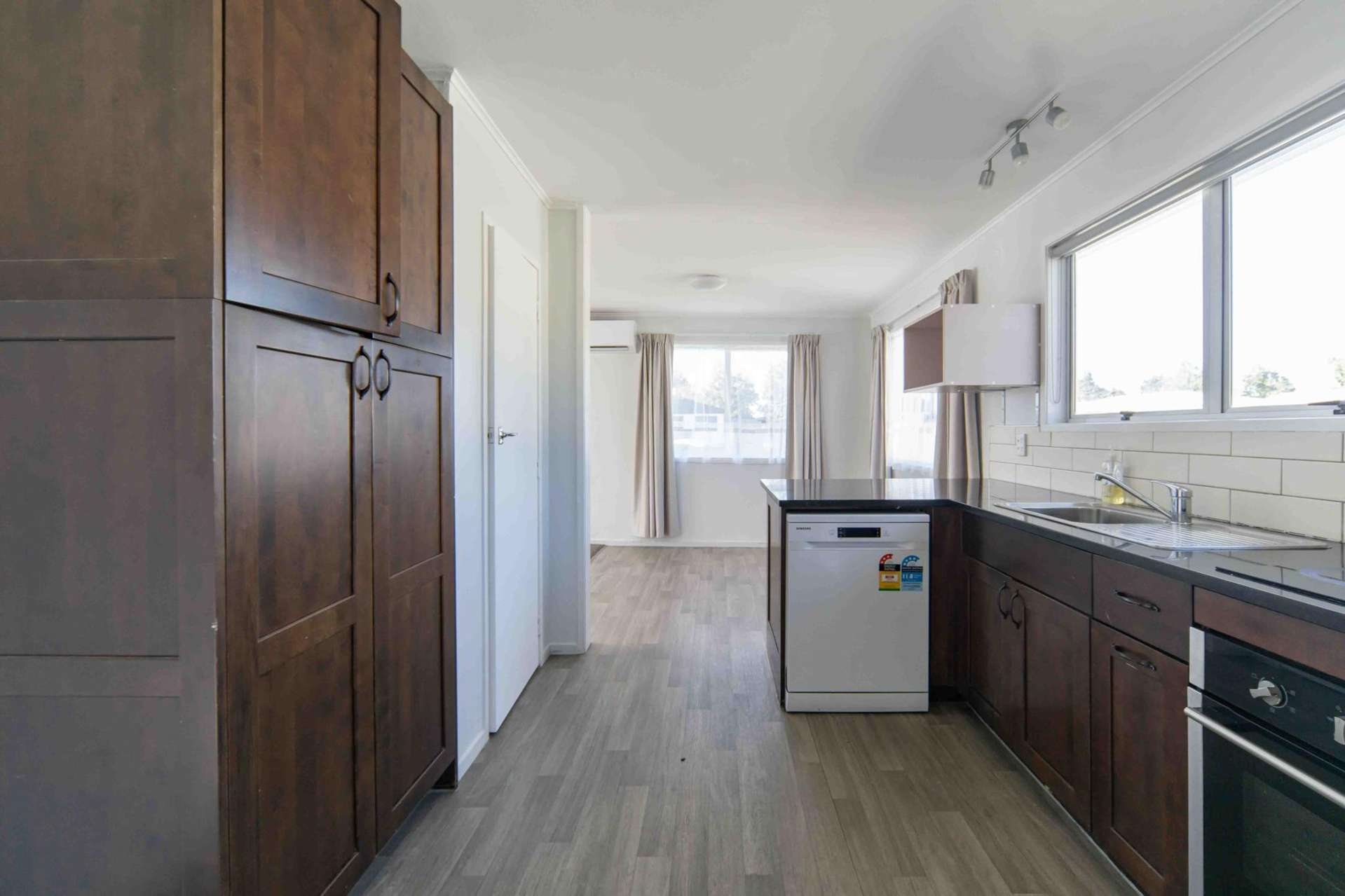 52 Karen Crescent Dinsdale_0