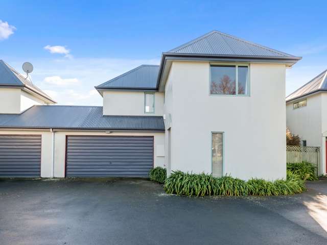 2/19 Longley Place Addington_1