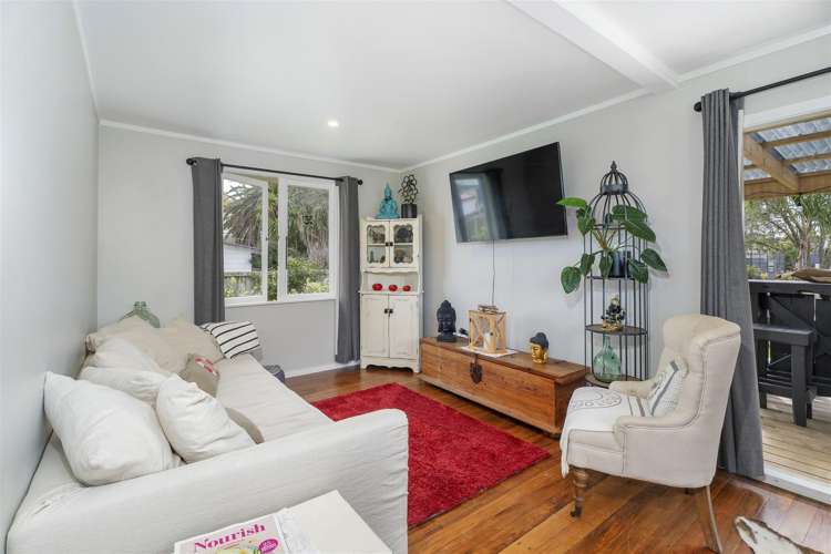 52 South Highway East Whitianga_14