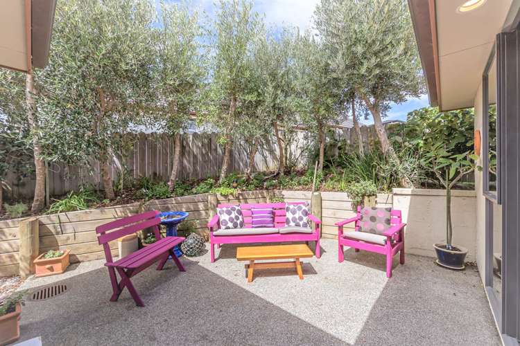 127 Alec Craig Way Gulf Harbour_14