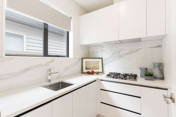 12 Hangar Lane Whenuapai_11