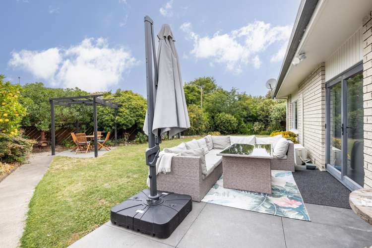 19 Atherfold Crescent Greenmeadows_17