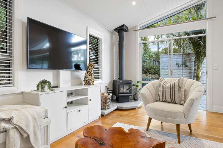 146 Laingholm Drive Laingholm_25