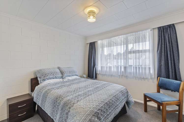 1/6 Fairview Place Westown_14