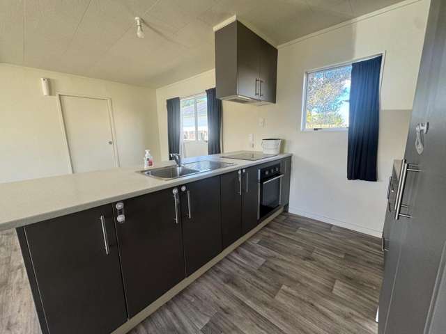 B/12 Sturges Road Henderson_1