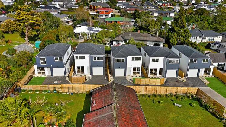 240e Whitney Street Blockhouse Bay_19