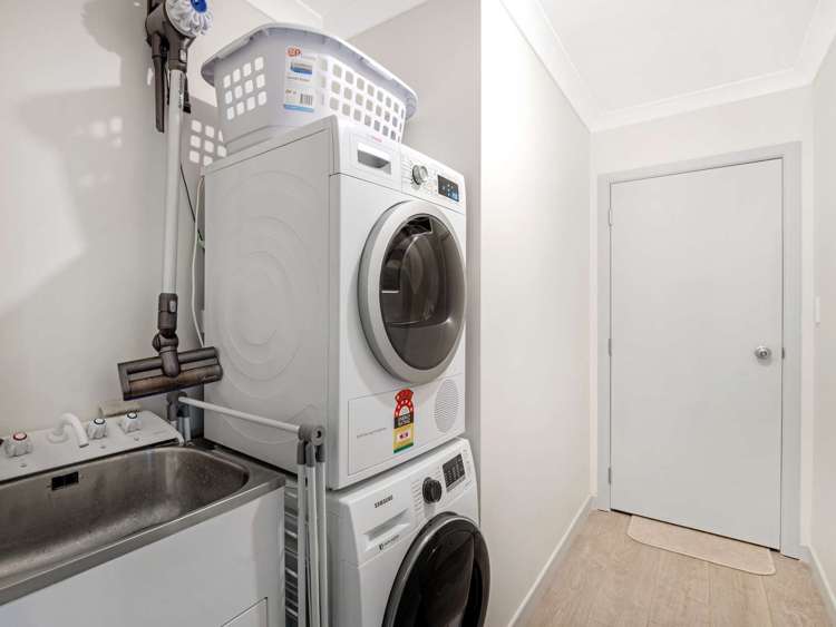 34 Dahlstrom Grove Kelvin Grove_32