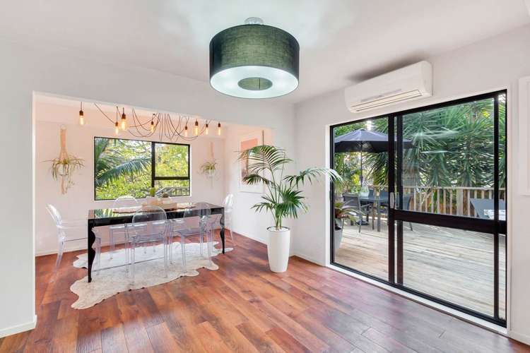 2/13 Philson Terrace Browns Bay_6