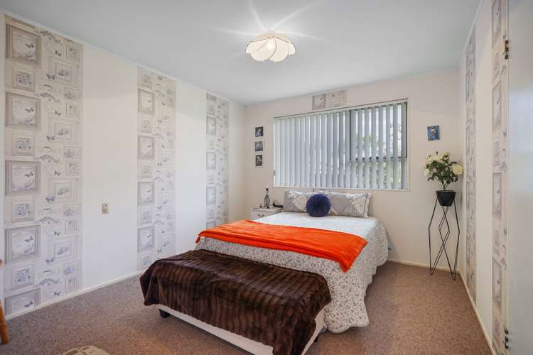 14 Leslie Place Deanwell_7