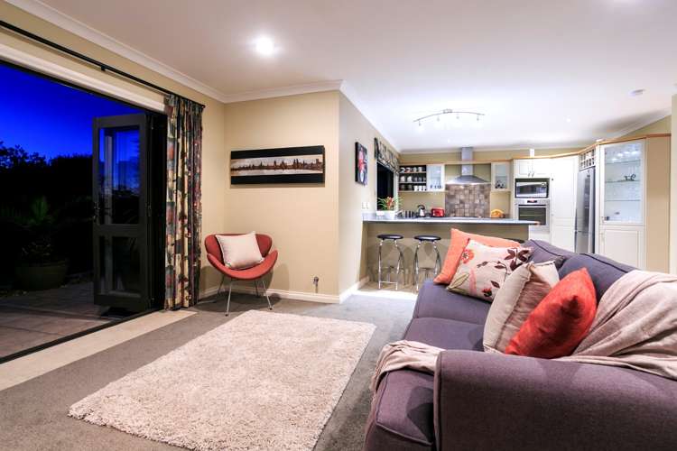 62 Admirals Court Drive Greenhithe_10