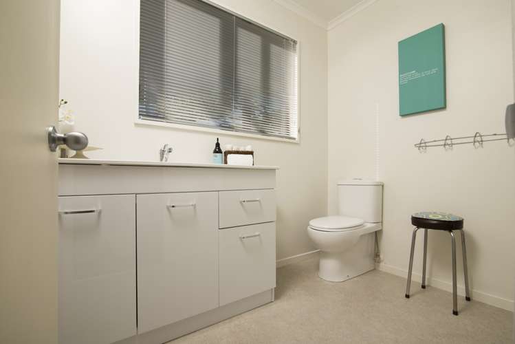 3b Milton Terrace Picton_18