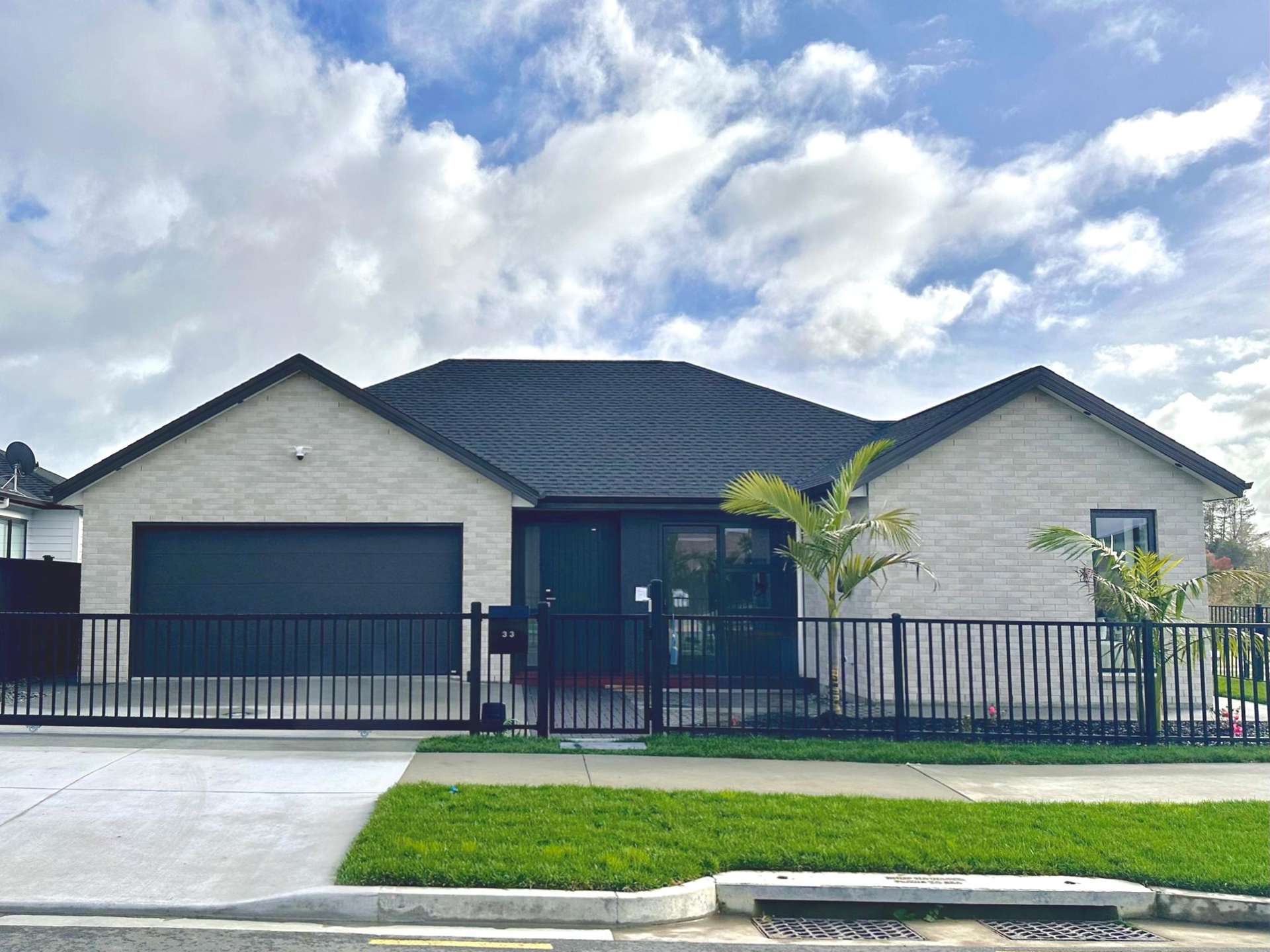 33 Tipu Crescent Milldale_0