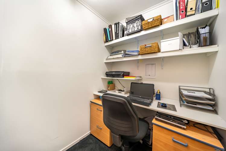 90 Dowse Drive Maungaraki_22