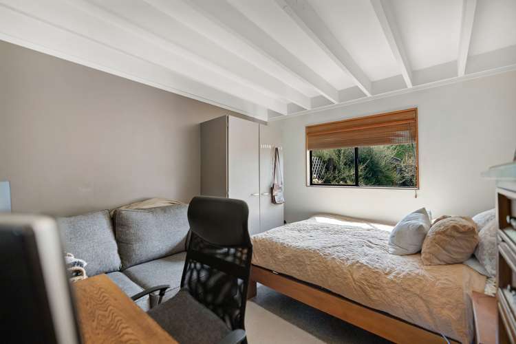 1b Dart Place Fernhill/Sunshine Bay_11