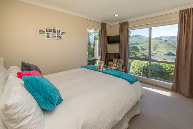 20 Ngaio Grove Robinsons Bay_9