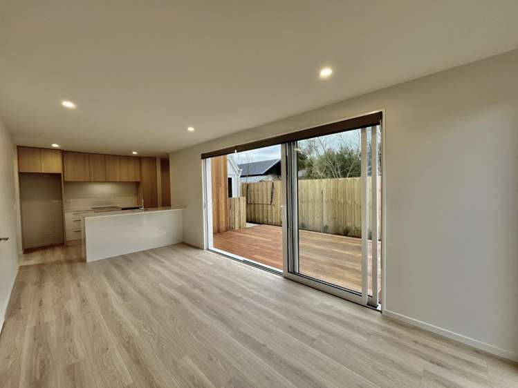 98d Geraldine Street Edgeware_7