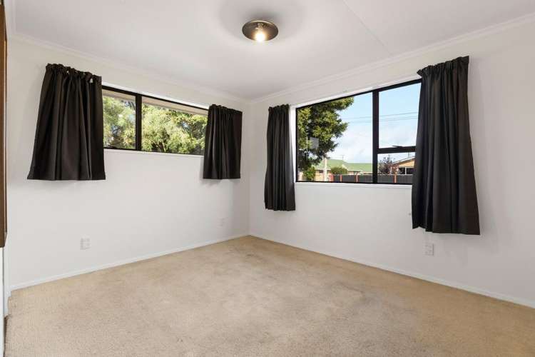 57 Carlyle Road Mosgiel_11