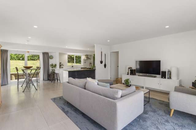 32 Lemnos Place Titirangi_2