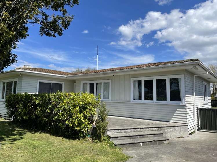 805 Clive Street_0