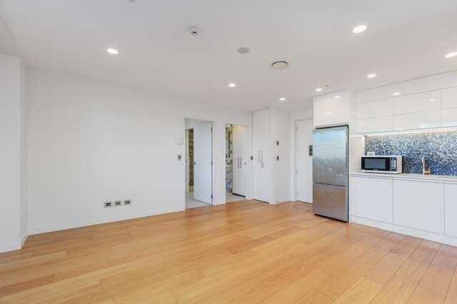 112/10 Lion Place Epsom_2