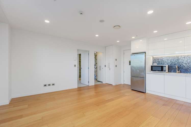 112/10 Lion Place Epsom_1