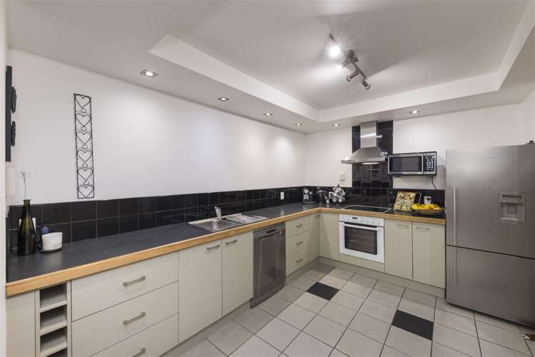 29 Sheffield Street Awapuni_3