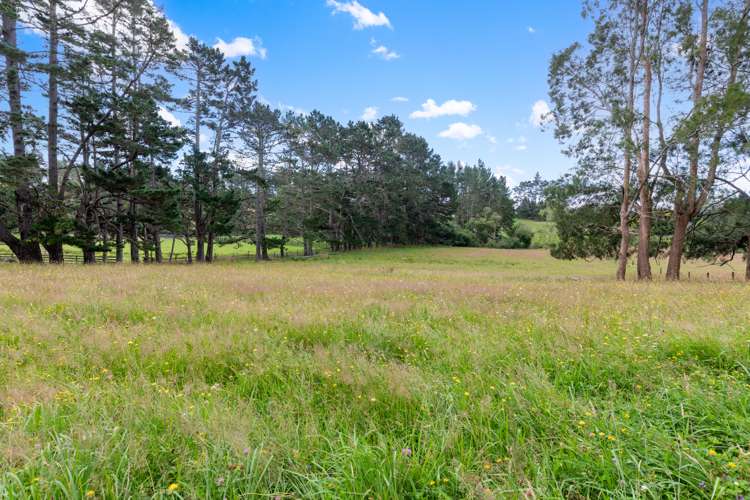 572 Pinnacle Hill Road Bombay_19