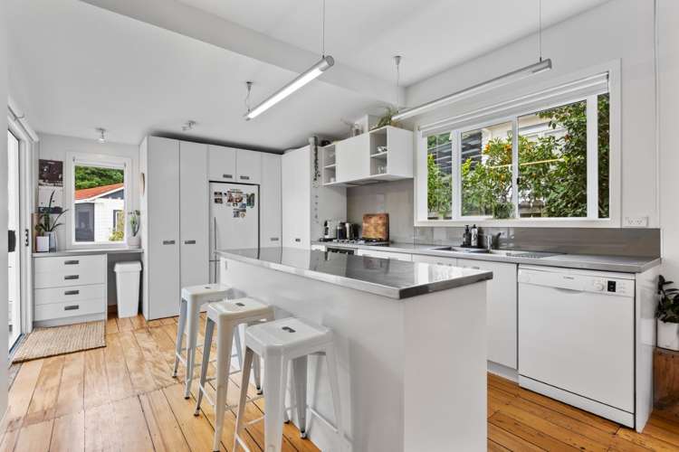 13 Bracken Street New Plymouth Central_5