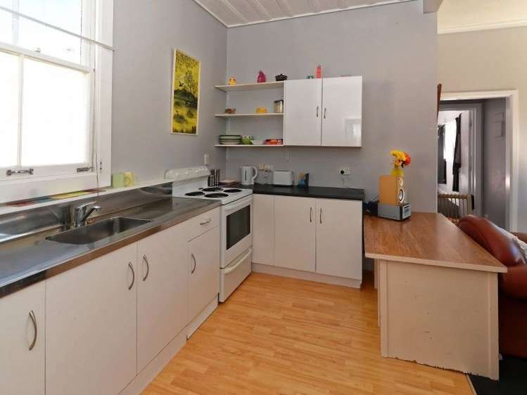 73 Galloway Street Hamilton East_9