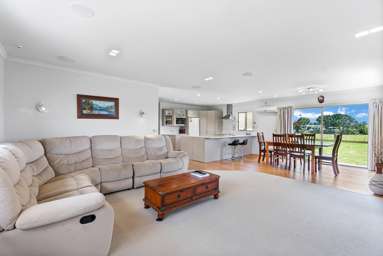 121 Nova Scotia Drive_4