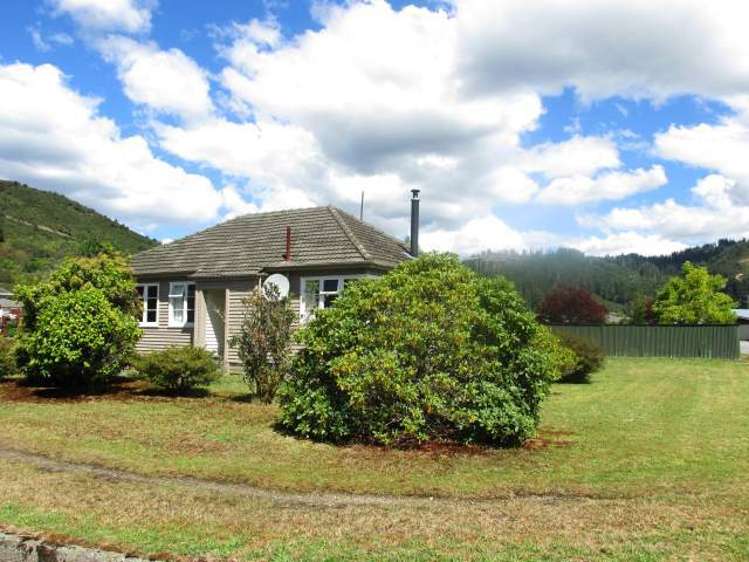 23 Herald Street Reefton_18