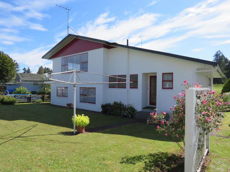 182 Golf Road Taumarunui_12