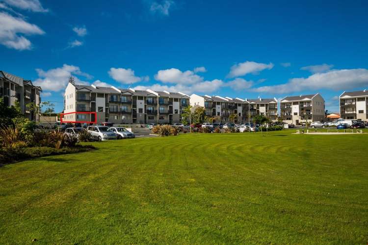 B1/71 Spencer Road Oteha_17