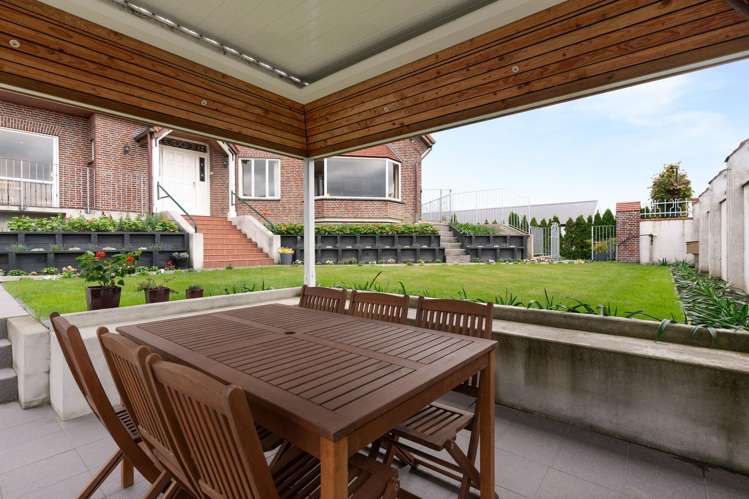 7 Nederland Avenue Burwood_33