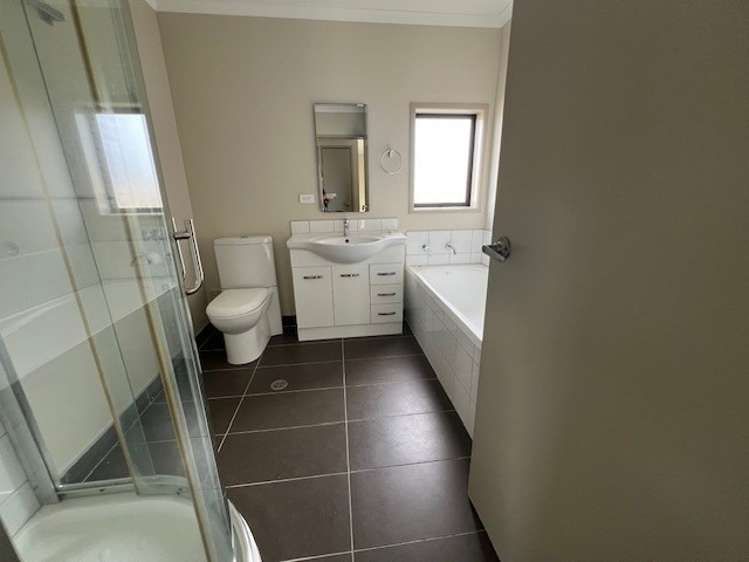 228/172 McLeod Road Te Atatu South_14
