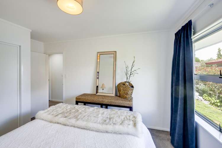 2 Fern Grove Taradale_15