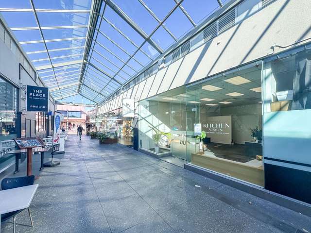 Shop 4/62-78 Hurstmere Road Takapuna_1