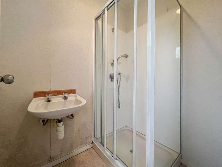 829 Chapel Road Shamrock Park_25