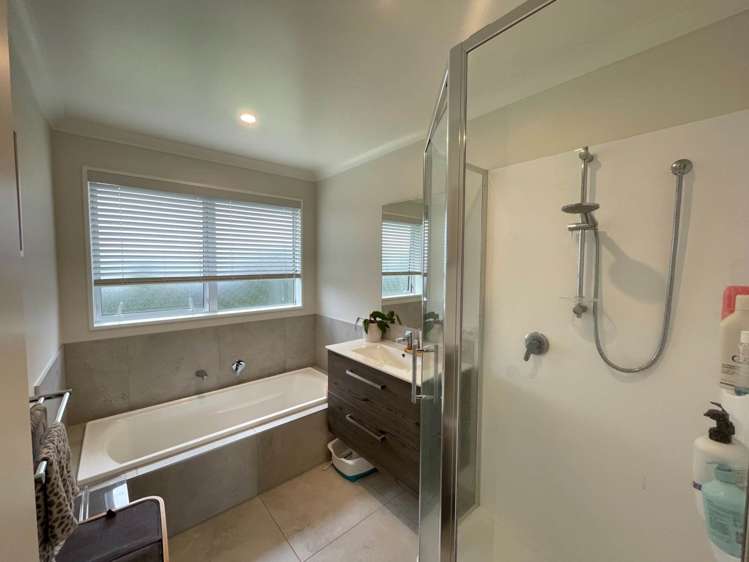 143 Seventh View Avenue Beachlands_7