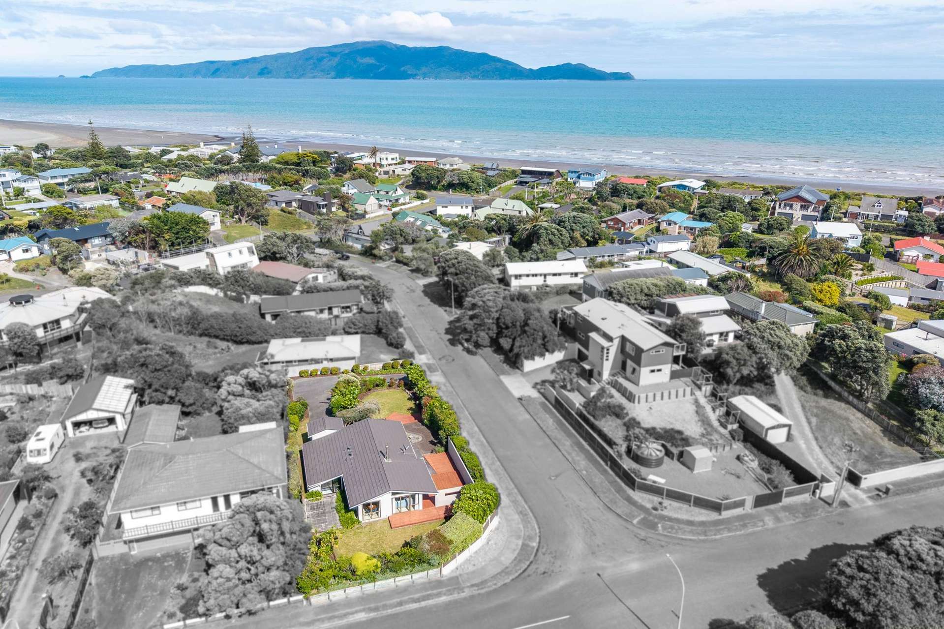 10 Jane Street Waikanae Beach_0