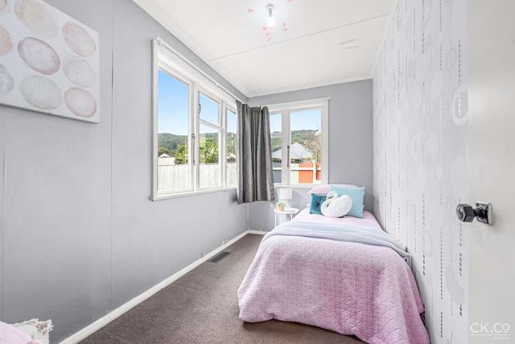 39 Prouse Crescent Naenae_9