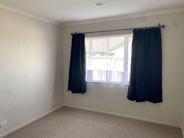 5 Manene Street Wattle Downs_7