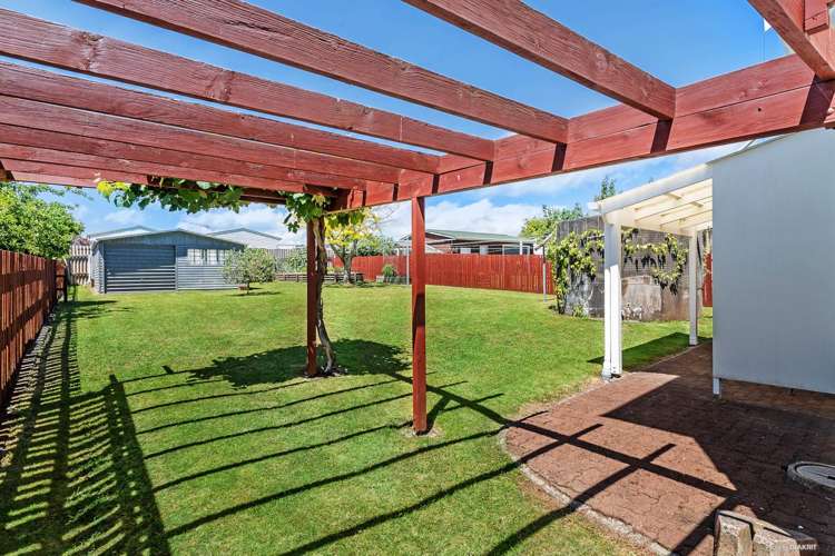 128 Howard Road Orere Point_6