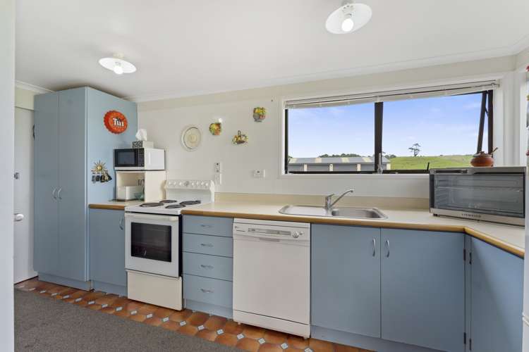 1038 Mountain Road Inglewood_11