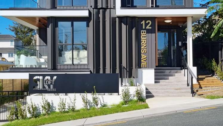 10/12 Burns Avenue Takapuna_5