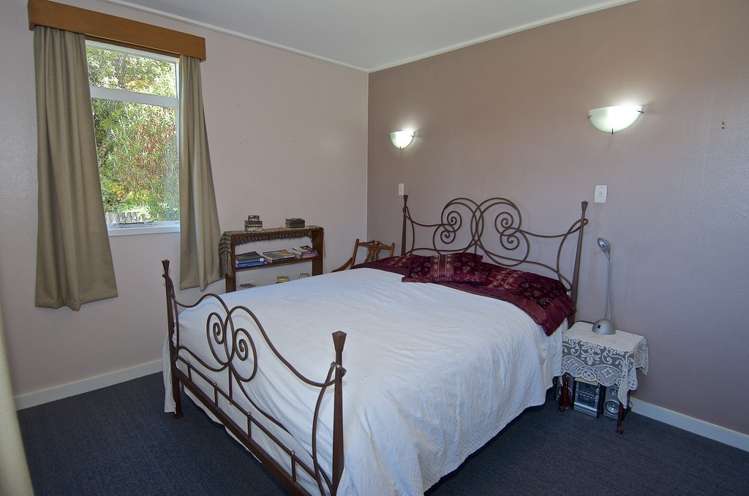 31 Tui Terrace Waipori Falls_19